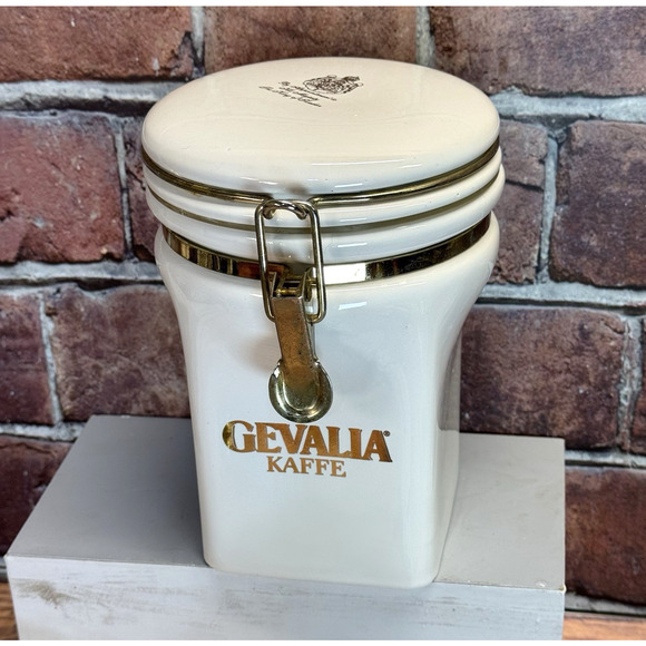Gevalia Kaffe Coffee Canister King Of Sweden White & Gold 40oz 7.5" Tall Taiwan - Picture 1 of 8